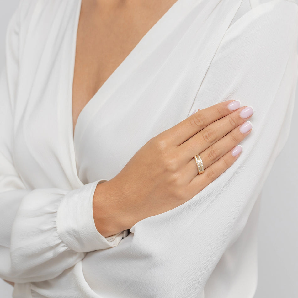 Goldring mit Zirkonia