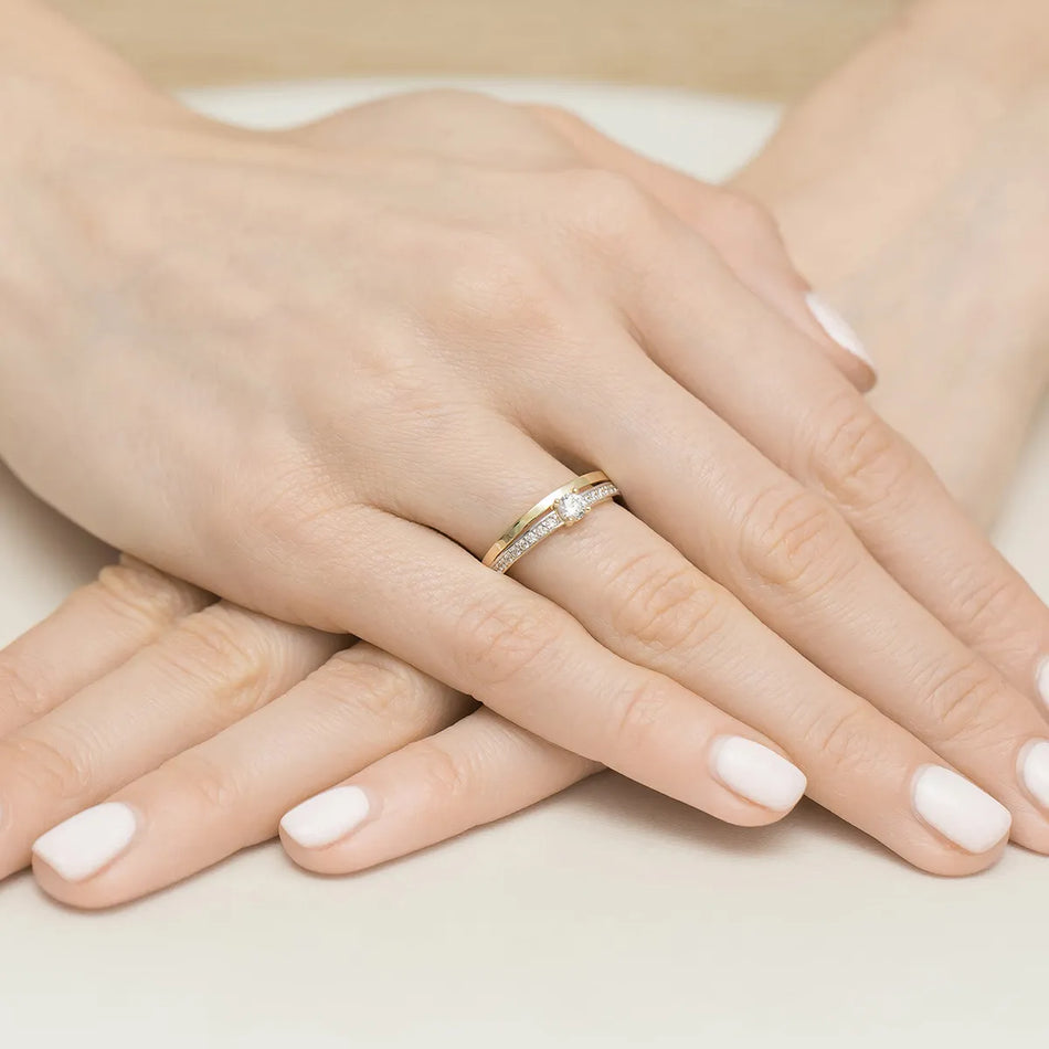 Bicolor Goldring mit Zirkonia