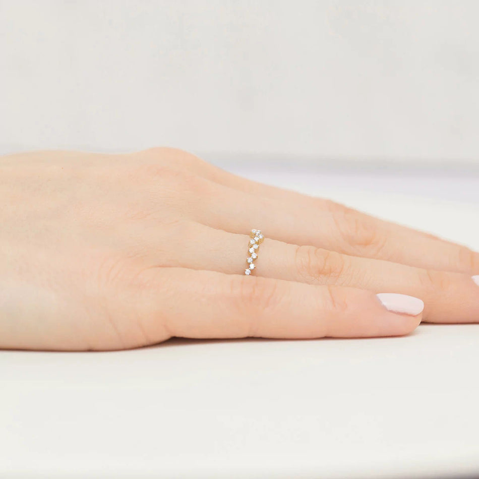 Goldring mit Zirkonia Zickzack