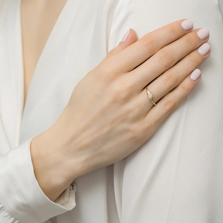 Goldring mit Zirkonia