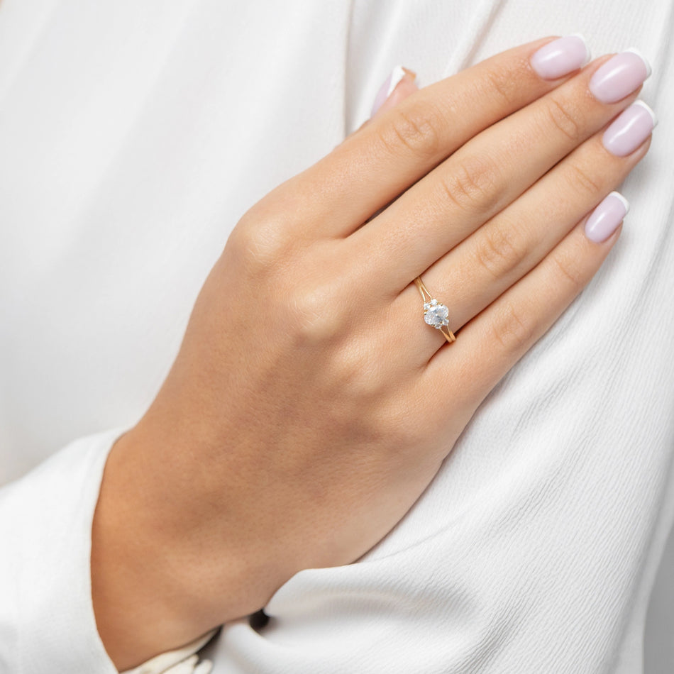 Goldring mit Zirkonia