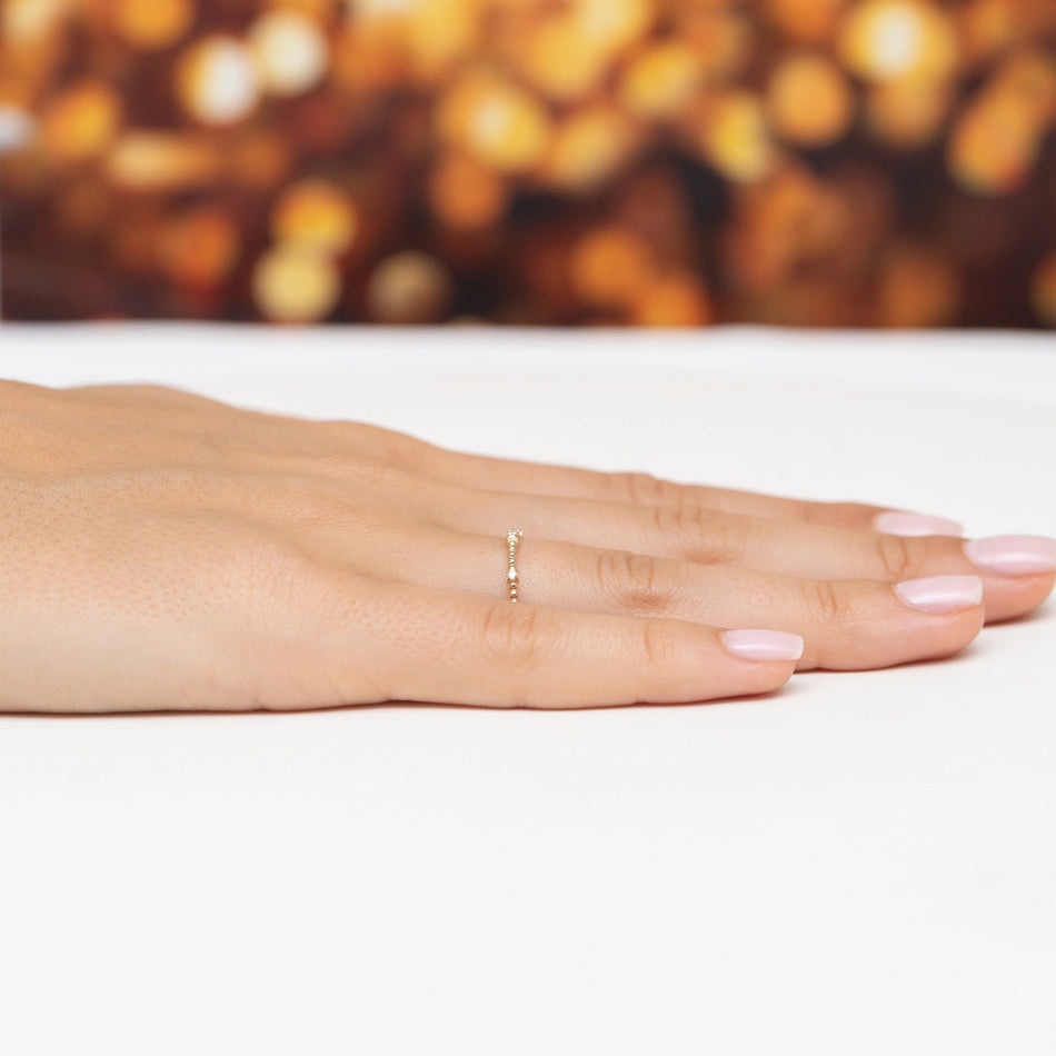 Goldring mit Zirkonia-Perlen