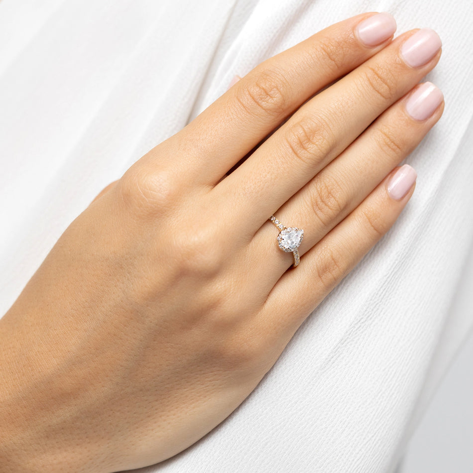 Gold Ring with Zirconia Drop