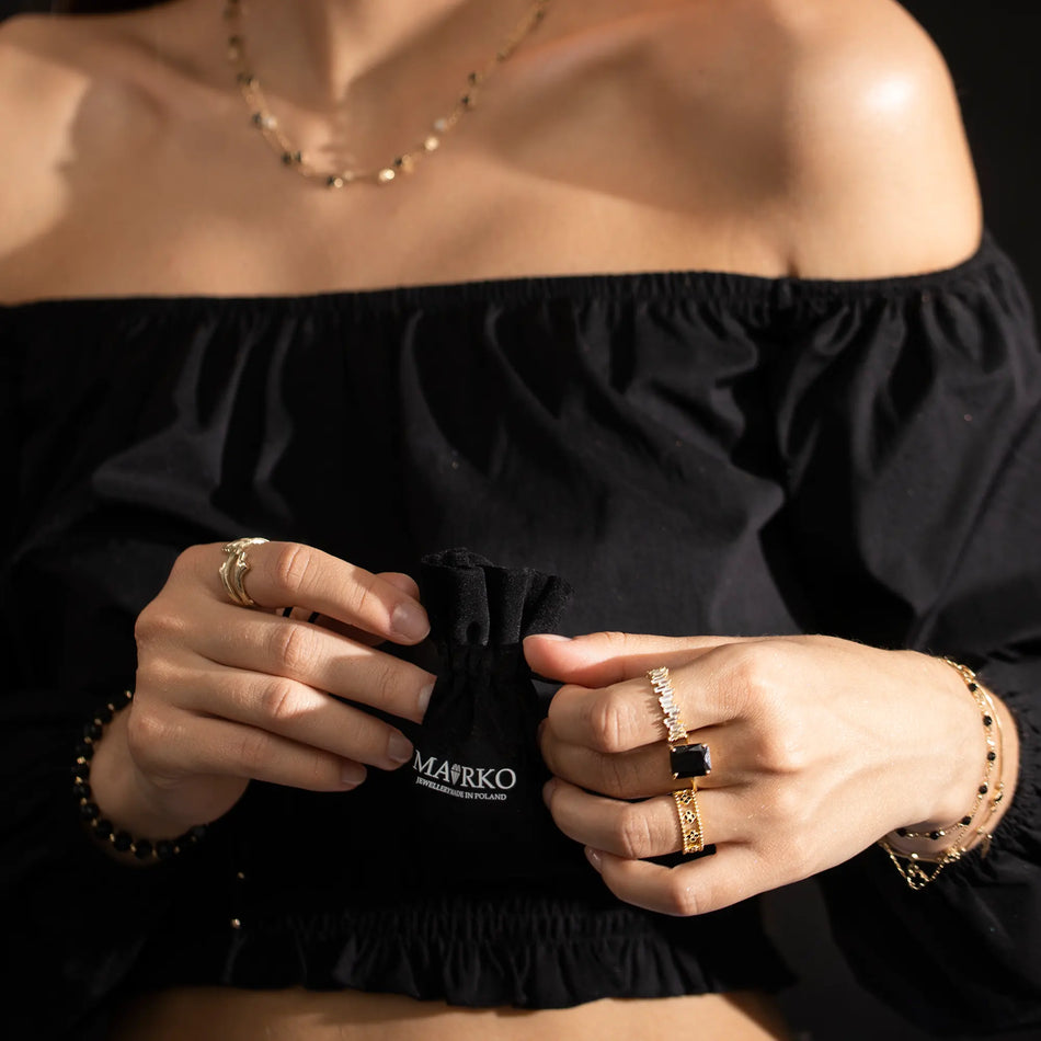 Vergoldeter Silberring mit Zirkonia