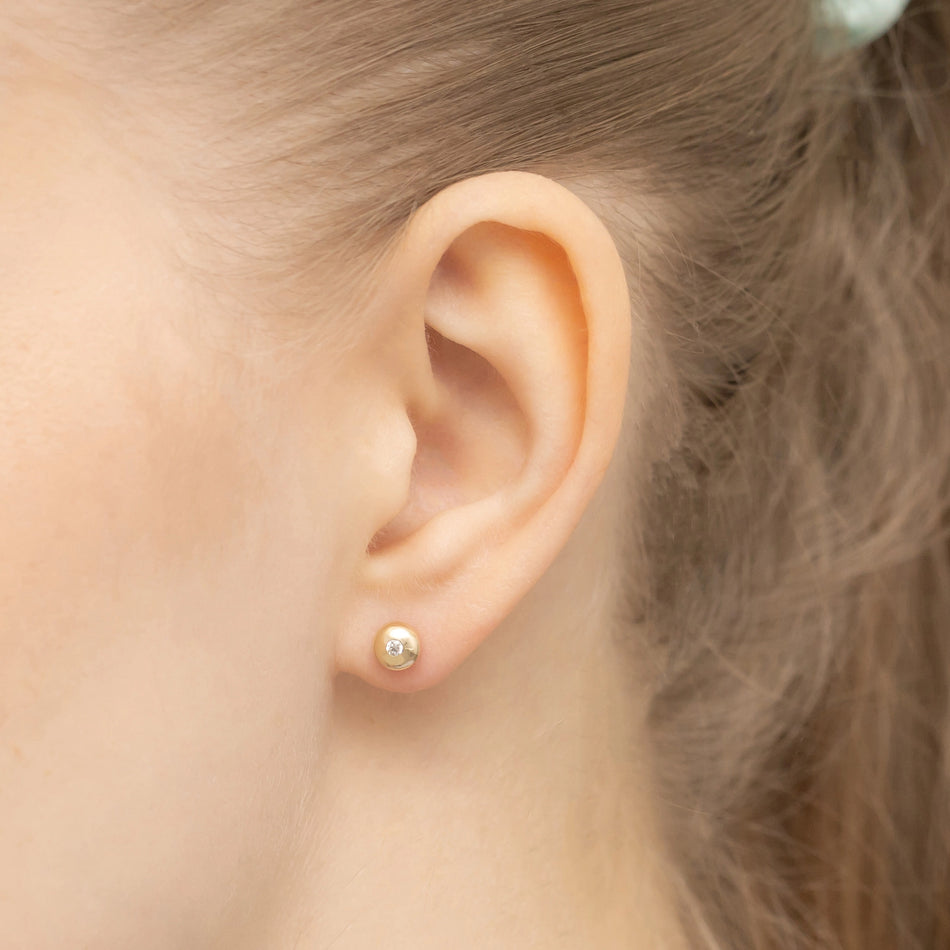 Gold Ohrstecker Halbperlen