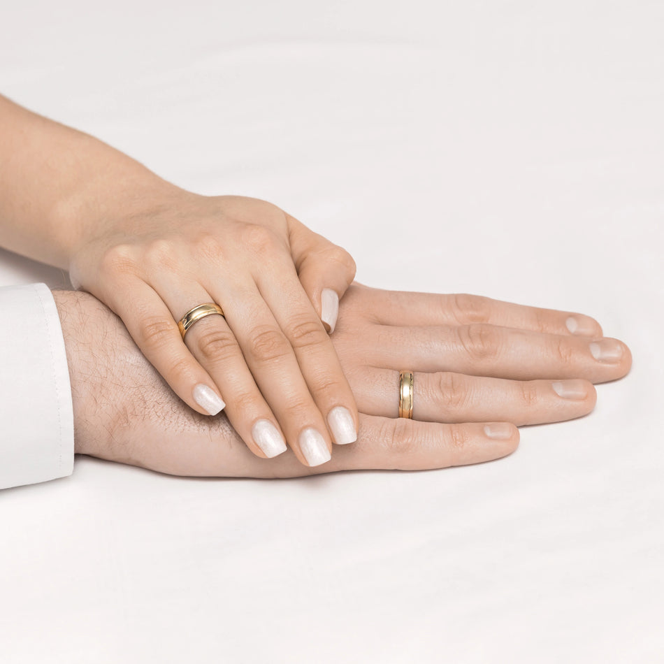 Goldene Eheringe Poliert 4mm