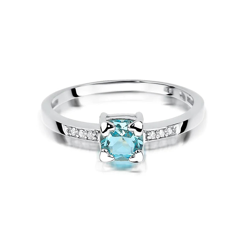 Goldring mit 0,70 ct Topas und Diamanten