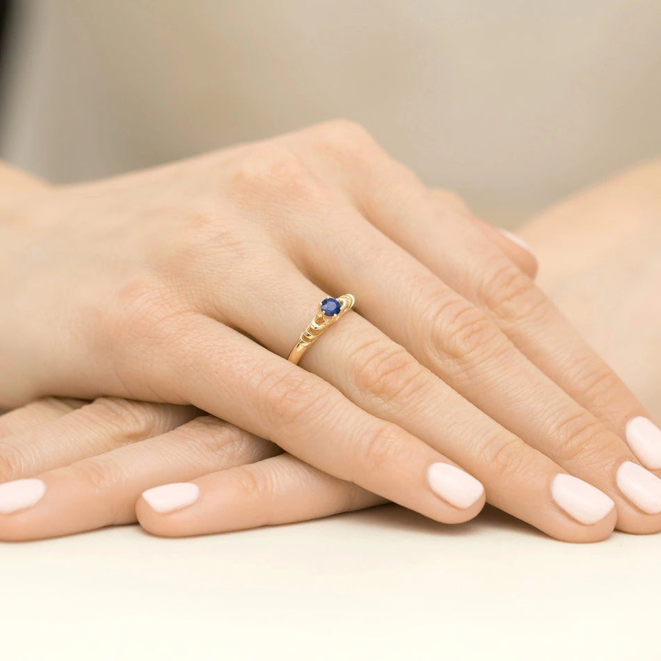 Goldring mit 0,30 ct Saphir