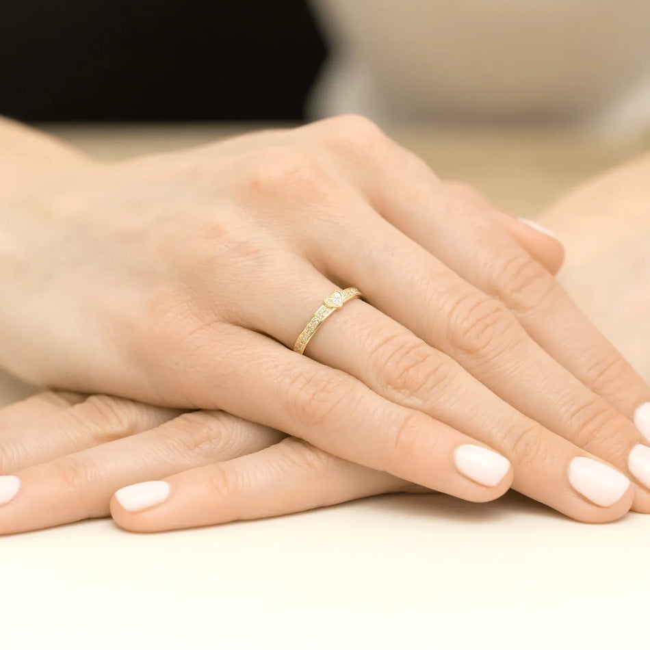 Gold Ring Set with Diamonds