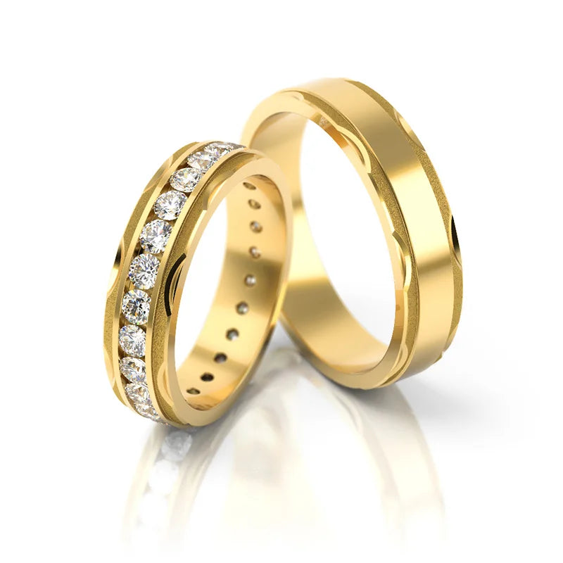 Elegante goldene Eheringe mit Zirkonia 5mm