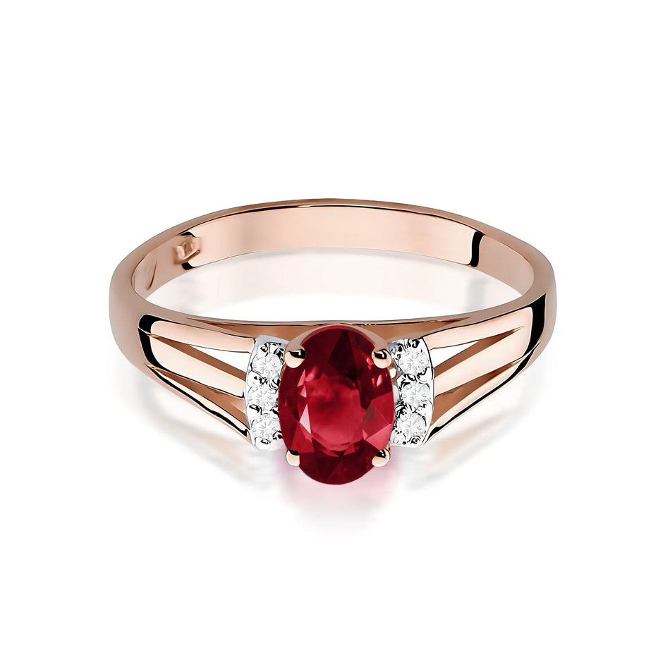 Gold Ring with 0.50ct Garnet and 0.052ct Diamonds