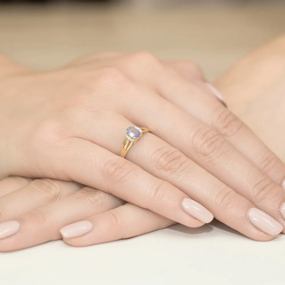 Gold Ring with 0.40ct Tansanit and Diamonds