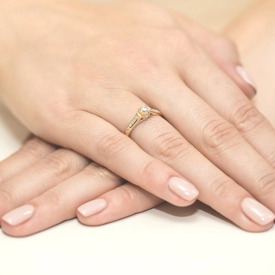 Gold Ring with 0.23ct and 0.103ct Diamonds