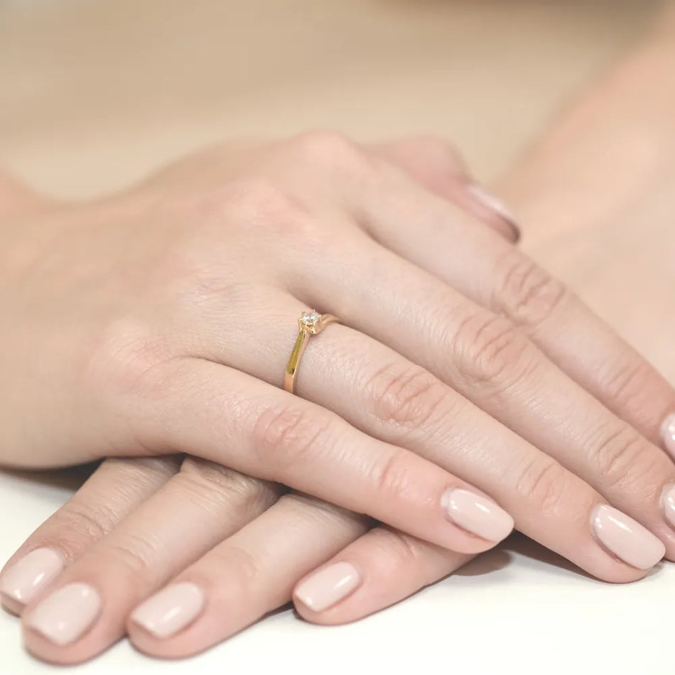 Gold Ring with 0.10ct Diamond