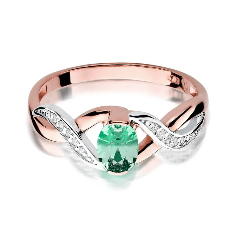 Gold Ring with 0.40ct Emerald and 0.05ct Diamonds