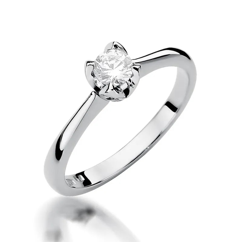 Gold Ring with 0.30ct Diamond