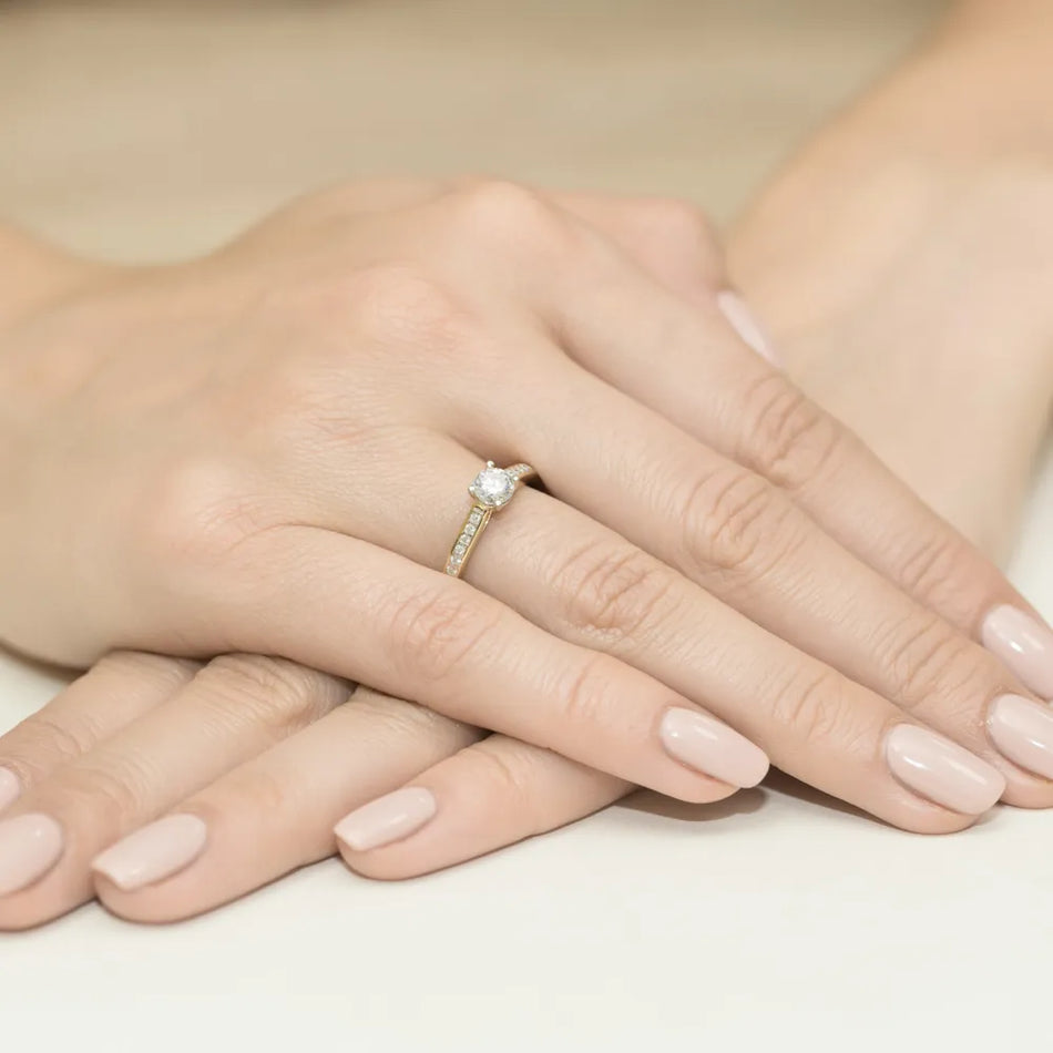 Gold Ring with 0.30ct and 0.06ct Diamonds