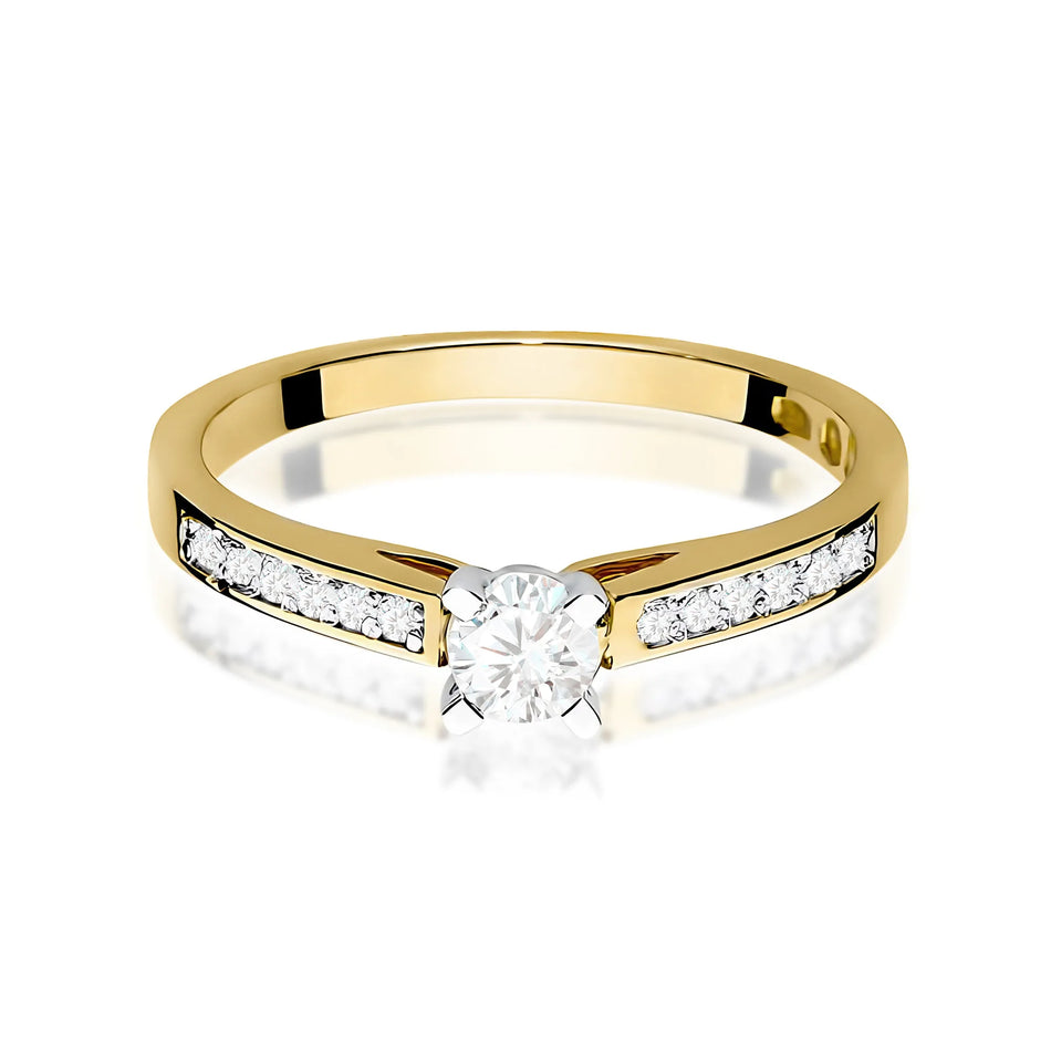 Gold Ring with 0.30ct and 0.06ct Lab-diamonds