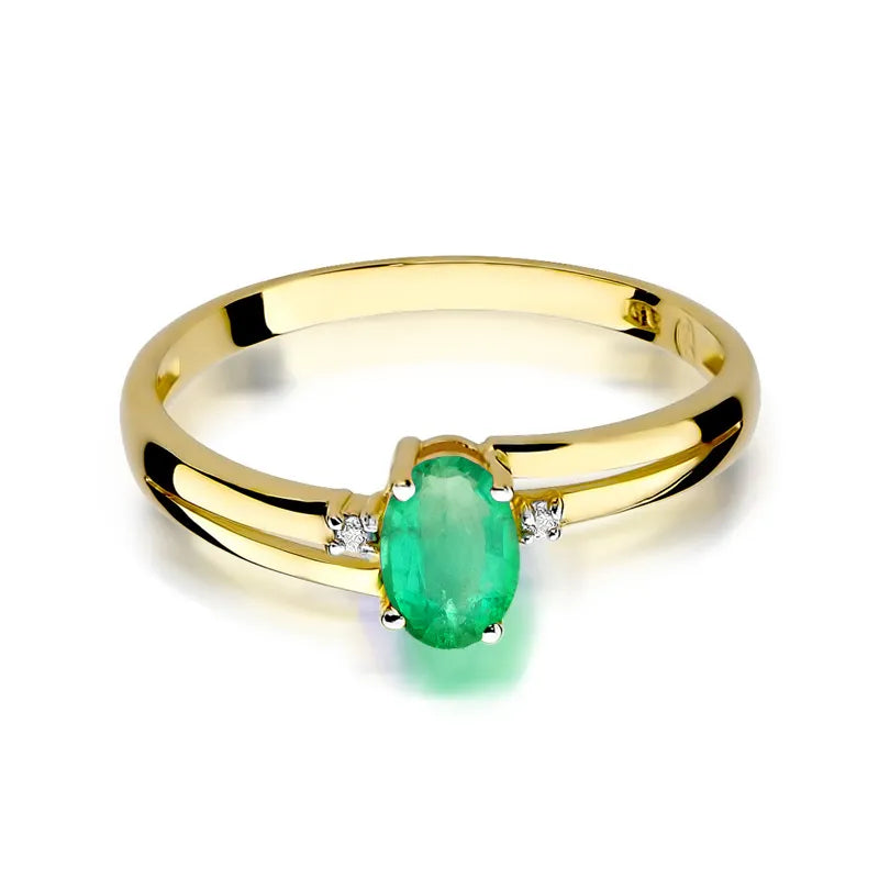 Gold Ring with 0.40ct Emerald and 0.029ct Diamonds