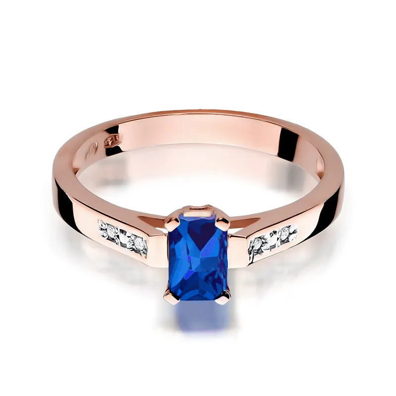 Gold Ring with 0.60ct Sapphire and 0.04ct Diamonds