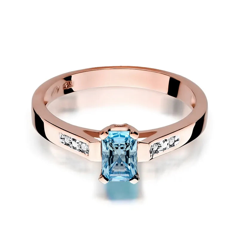 Gold Ring with 0.65ct Topaz and 0.04ct Diamonds