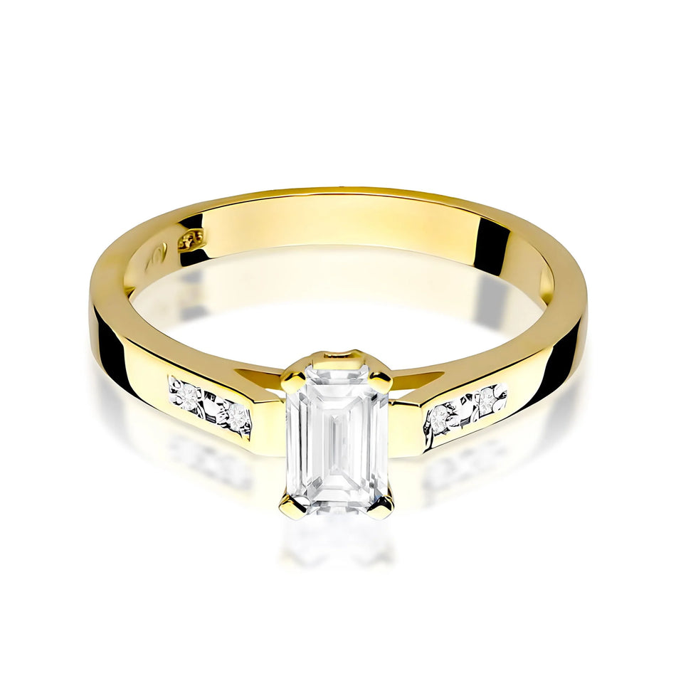 Gold Ring with 0.60ct and 0.04ct Lab-diamonds