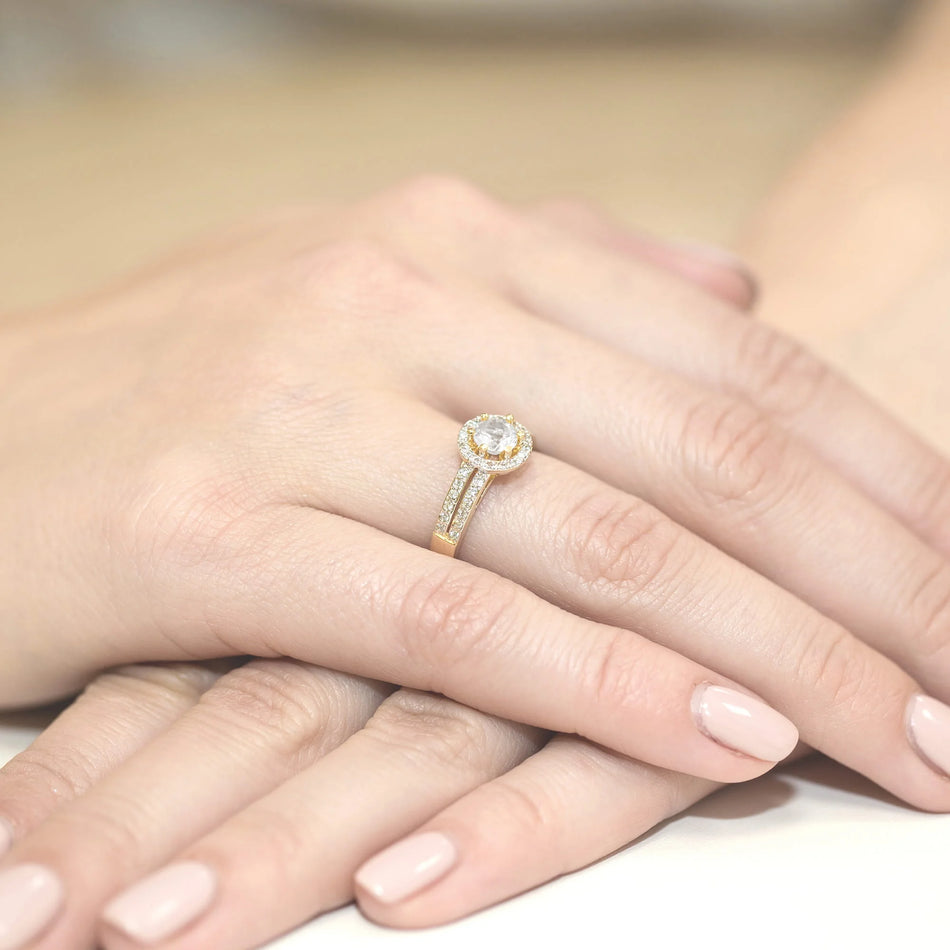 Goldring mit 0,50 ct und 0,20 ct Labor-Diamanten