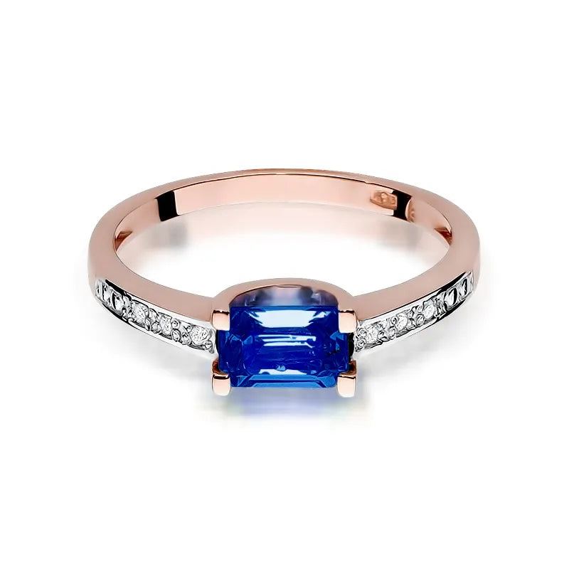 Gold Ring with 0.60ct Sapphire and 0.03ct Diamonds