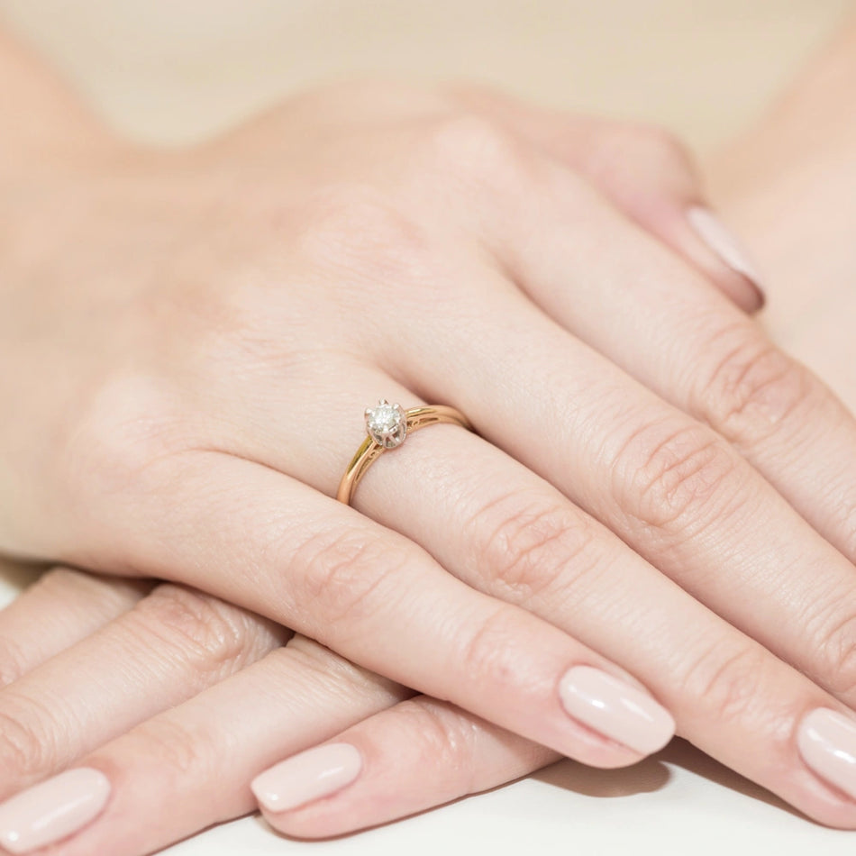 Goldring mit Labordiamant 0.15ct | 14K (585) Gelbgold