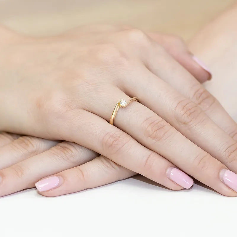 Gold Ring with 0.13ct Diamond