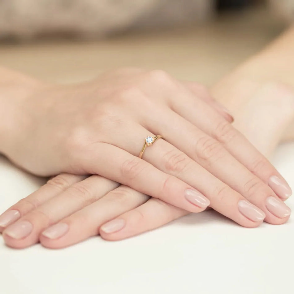 Gold Ring with 0.10ct Diamond