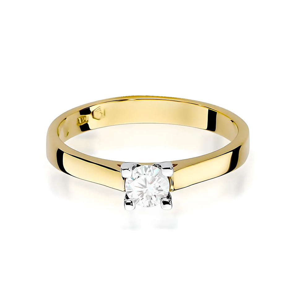 Gold Ring with 0.30ct Diamond