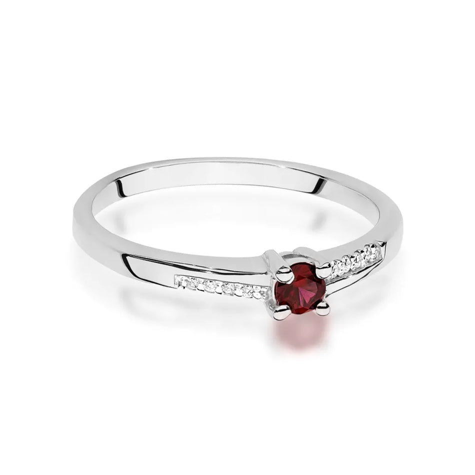Goldring mit 0,15 ct Rubin und 0,04 ct Diamanten