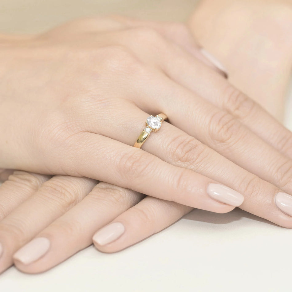 Gold Ring with 0.40ct and 0.08ct Lab-diamonds