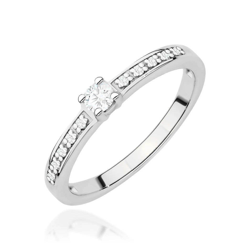 Goldring mit 0,08 ct Labor- und 0,05 ct Labor-Diamanten