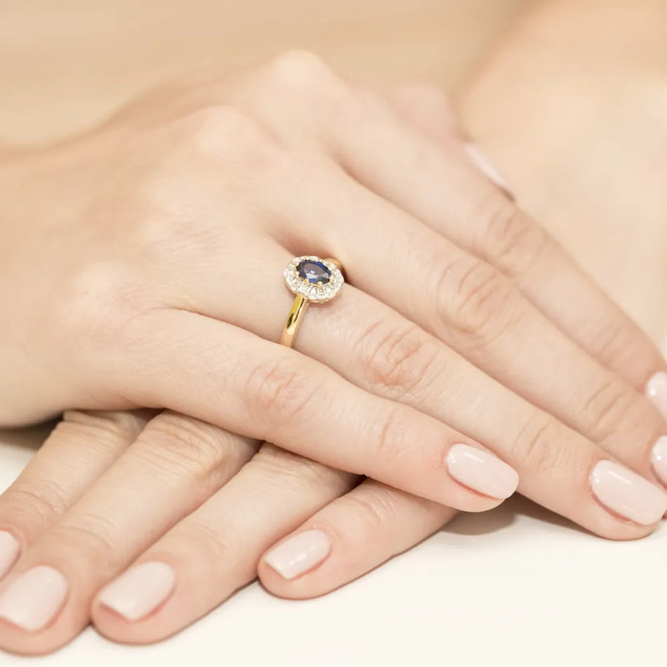 Gold Ring with 0.40ct Tansanit and 0.069ct Diamonds