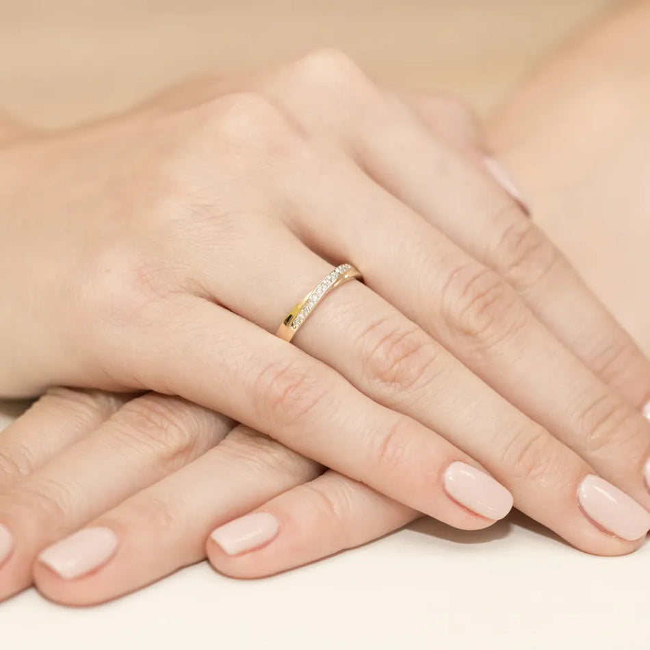 Gold Ring with 0.065ct Diamonds