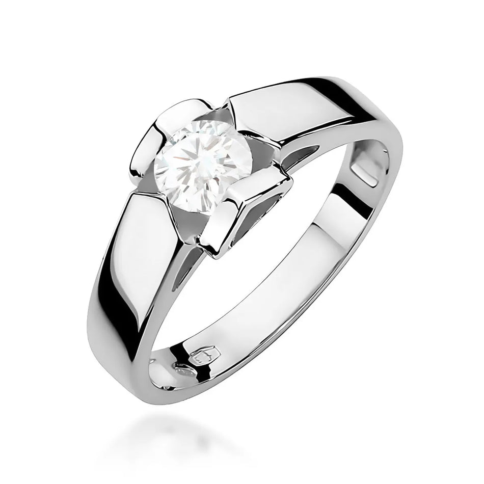 Goldring mit 0,50 ct Labrodiamanten