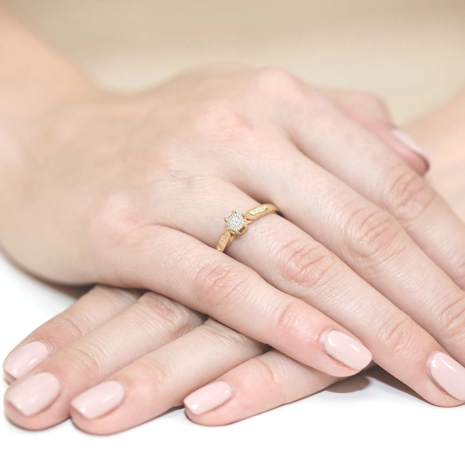 Gold Ring with 0.08ct and 0.052ct Lab-diamonds