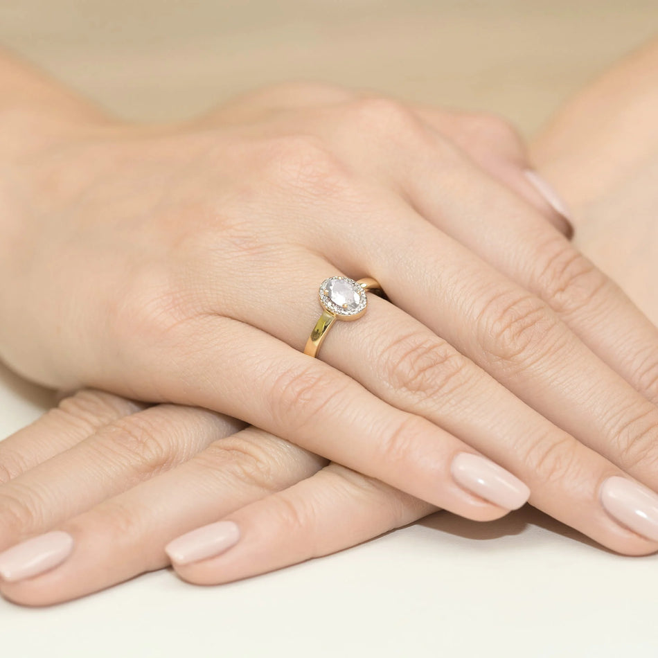 Gold Ring with 0.40ct and 0.08ct Lab-diamonds