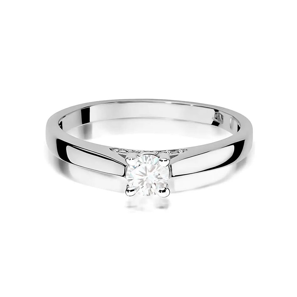 Gold Ring with 0.25ct and 0.05ct Lab-diamonds
