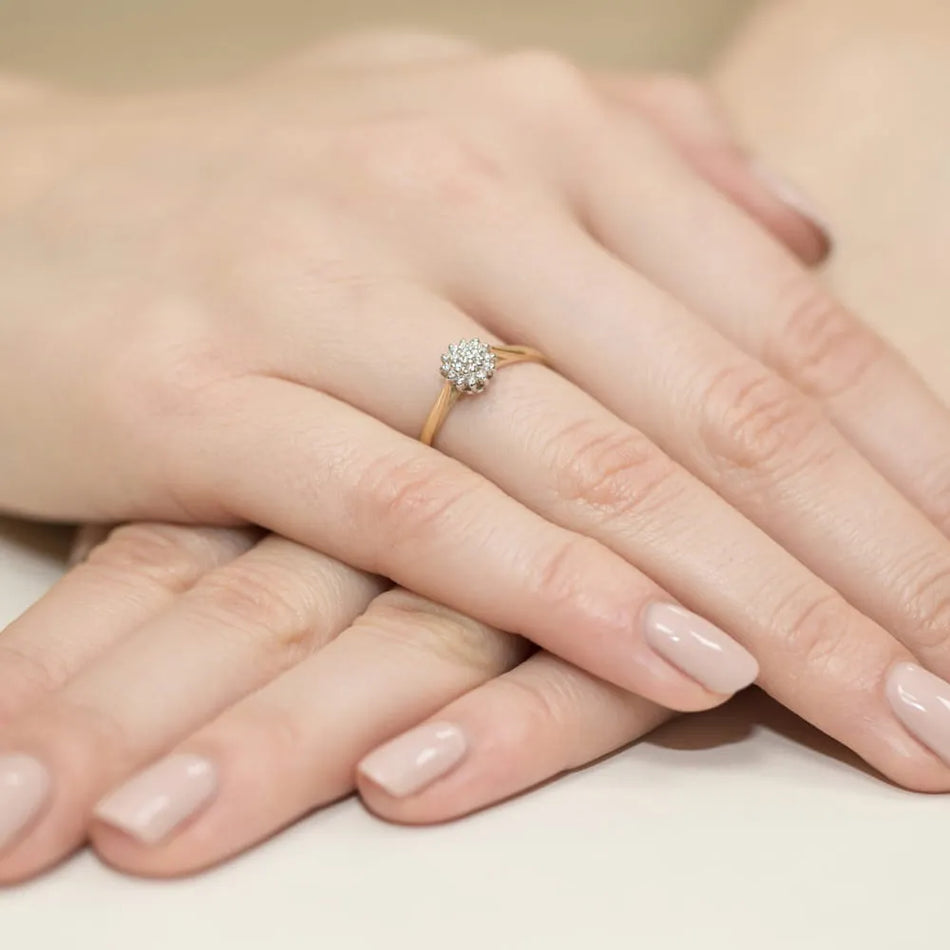 Goldring mit 0,095 ct Labor-Diamanten