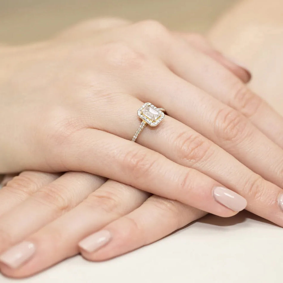 Goldring mit 0,60 ct und 0,19 ct Labor-Diamanten - BRAK FOTO