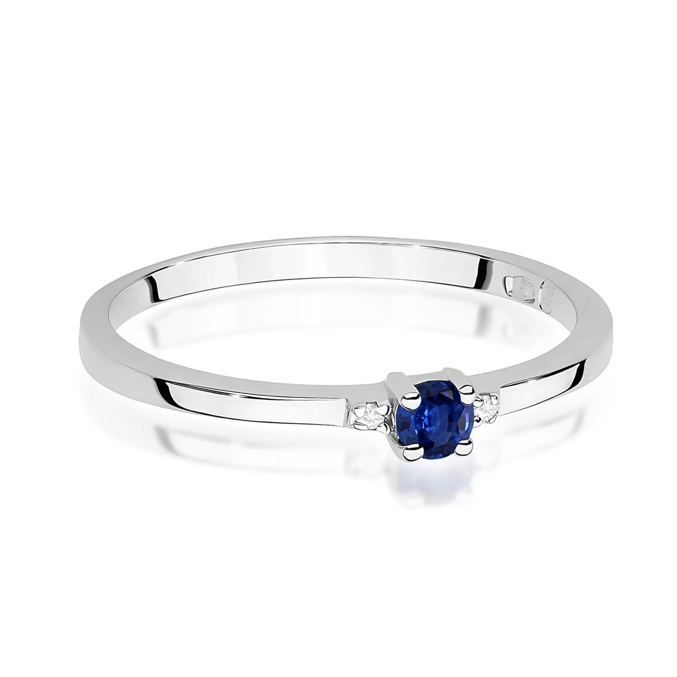 Gold Ring with 0.15ct Sapphire and 0.01ct Diamonds