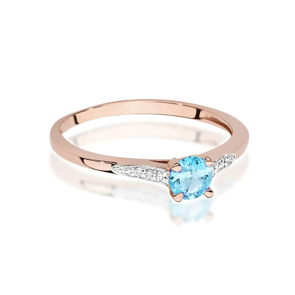 Gold Ring with 0.25ct Topaz and 0.03ct Diamonds
