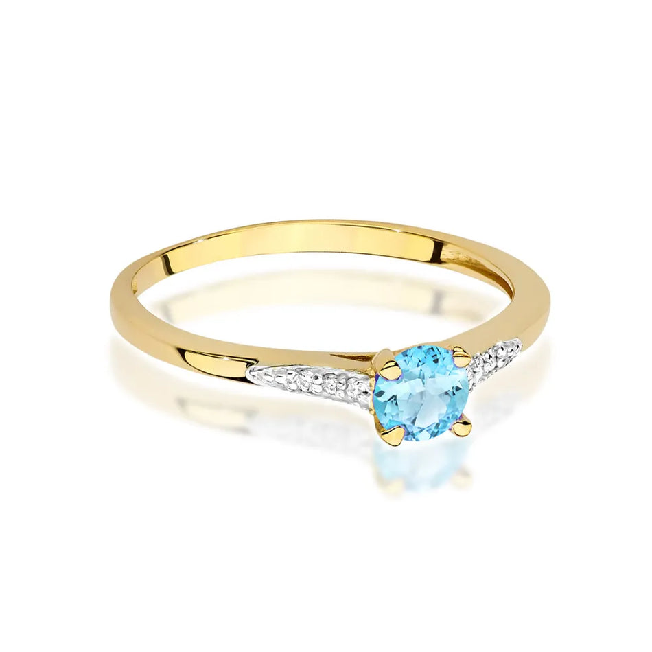 Gold Ring with 0.25ct Topaz and 0.03ct Diamonds