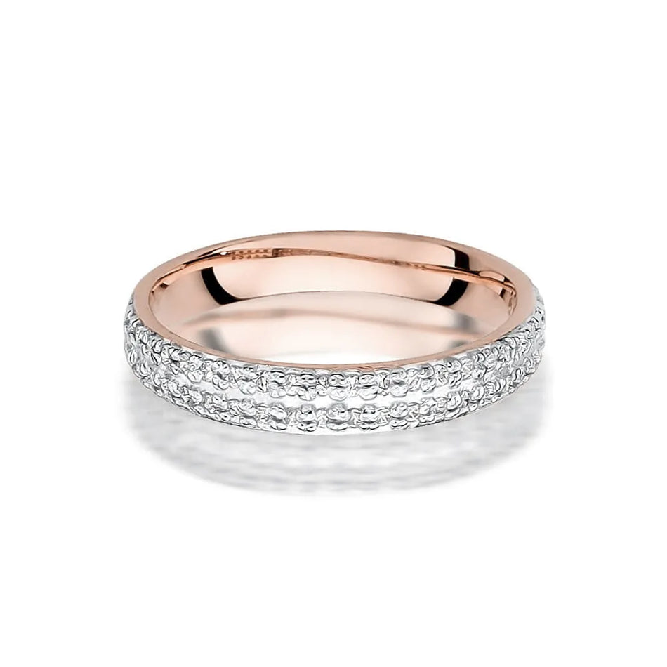 Gold Ring with 0.23ct Diamonds