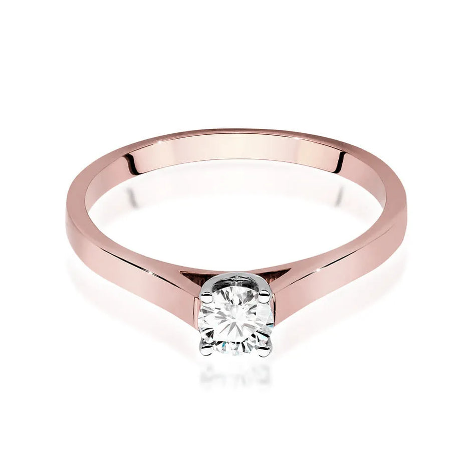 Gold Ring with 0.40ct Diamond