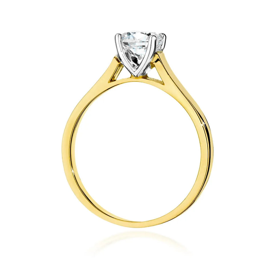 Gold Ring with 0.70ct Diamond
