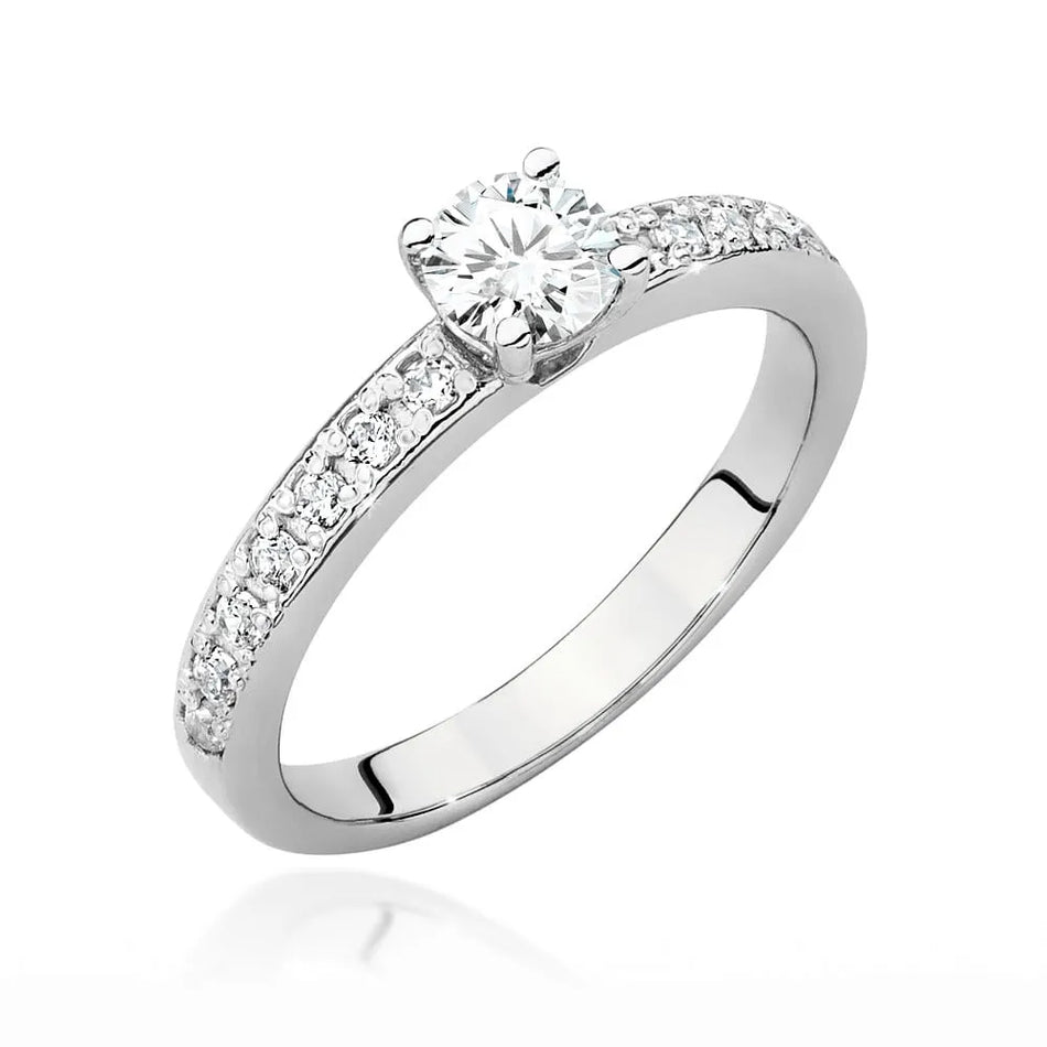 Goldring mit 0,40 ct und 0,203 ct Diamanten